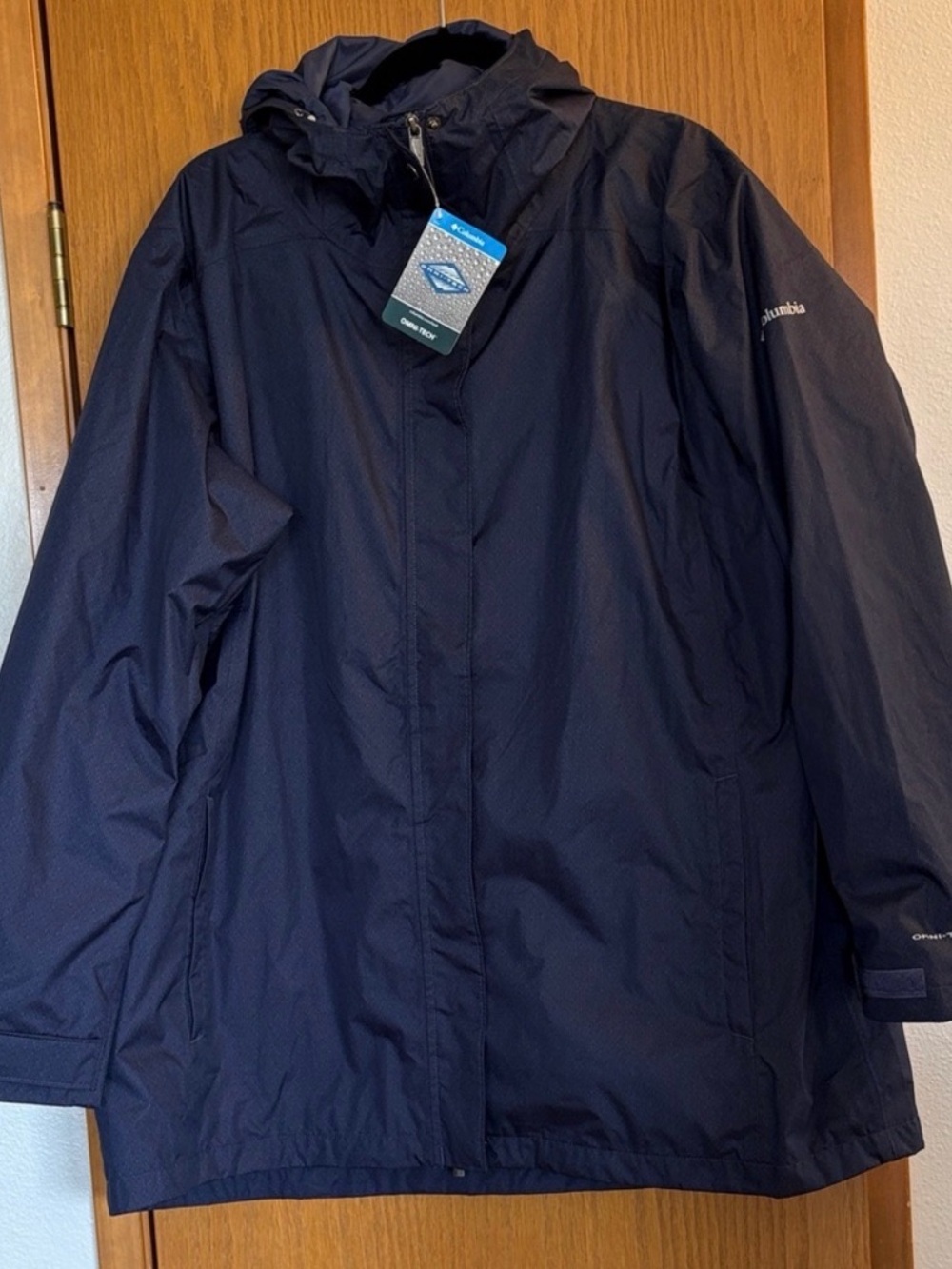 NWT Columbia Omni-Tech Rain Jacket